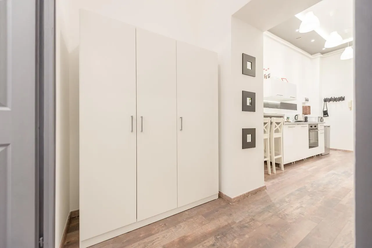 Oasis Apartments - Almassy Park Budapest